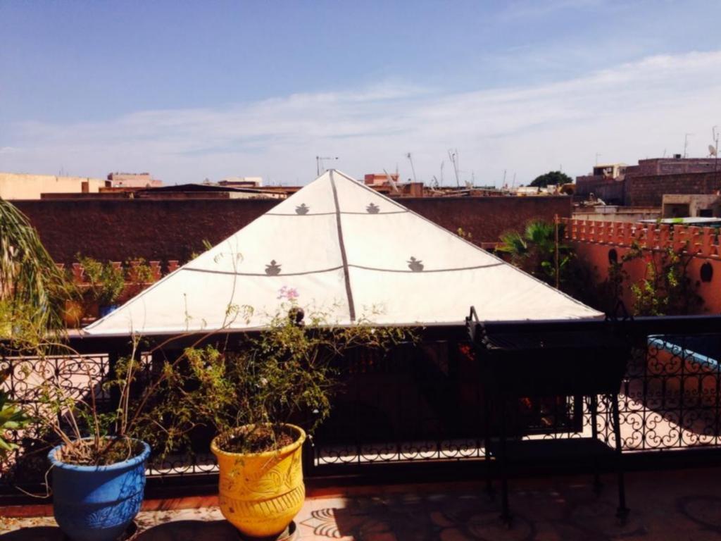 Riad Araba Felice Marrakesh Bagian luar foto