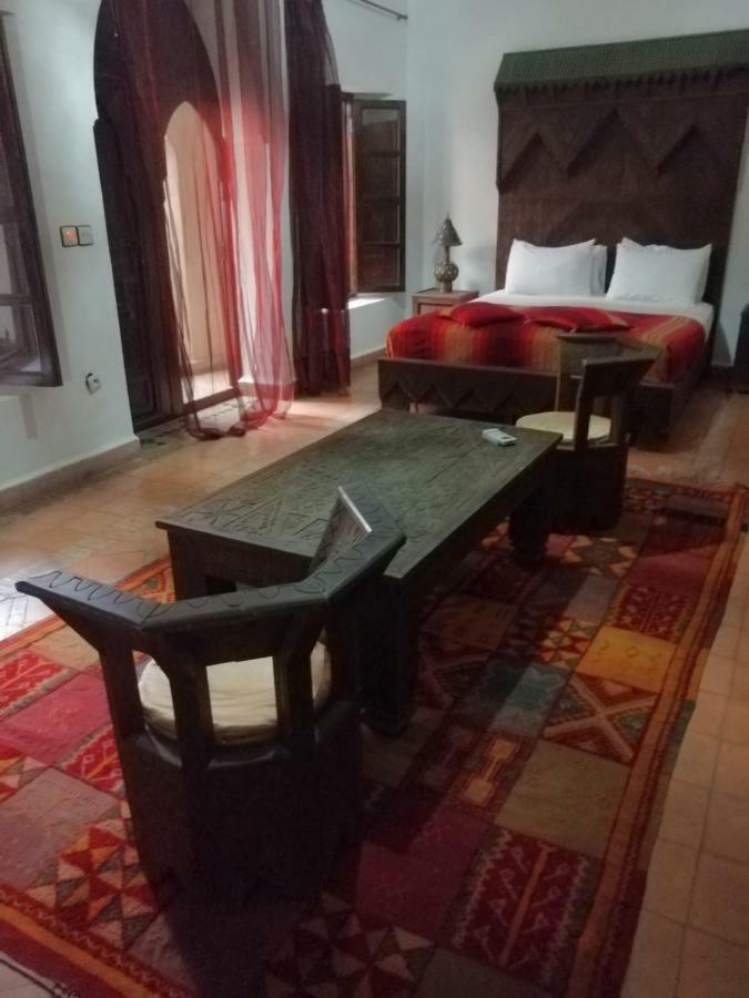 Riad Araba Felice Marrakesh Bagian luar foto